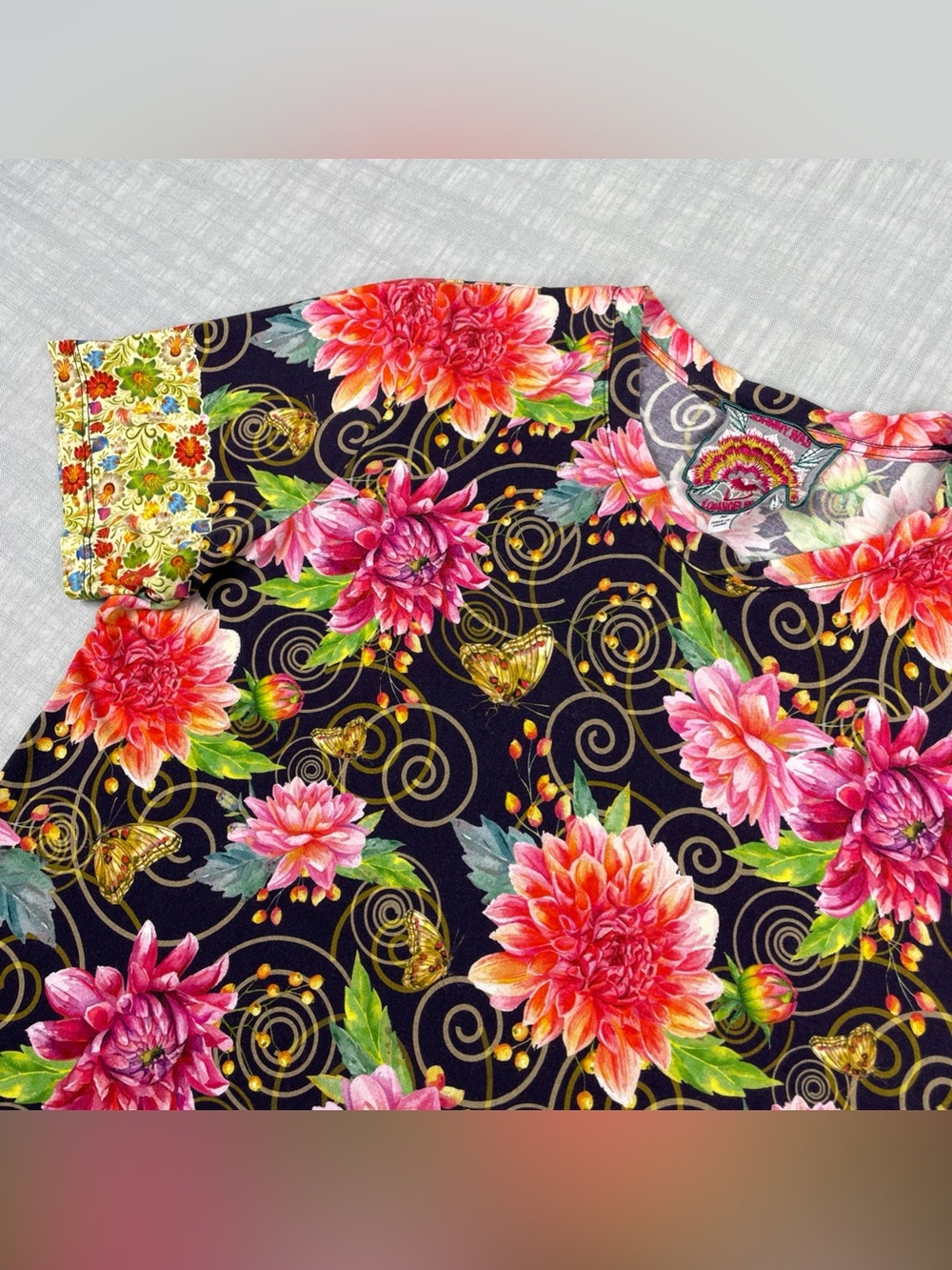 Johnny Was UPTOWN Womens M Favorite S/S Crew Neck T-Shirt